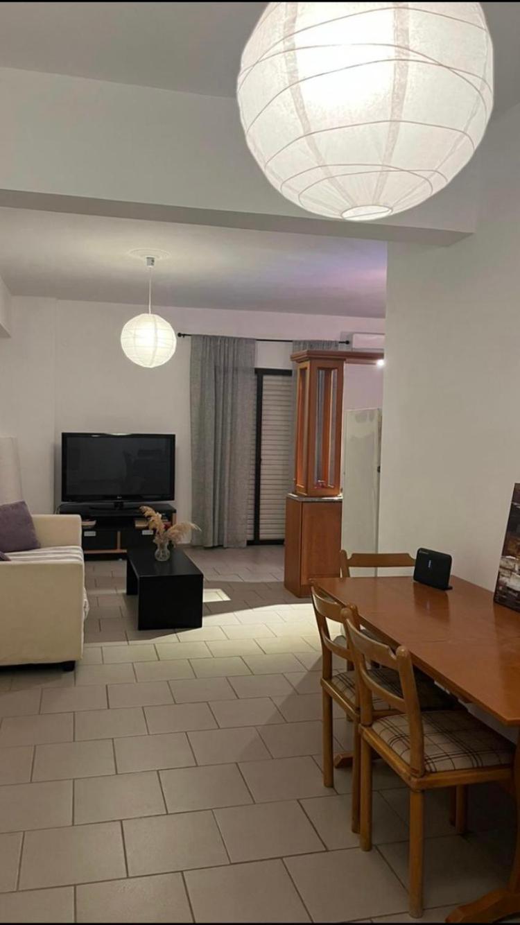 Velis apartment Akráta Buitenkant foto