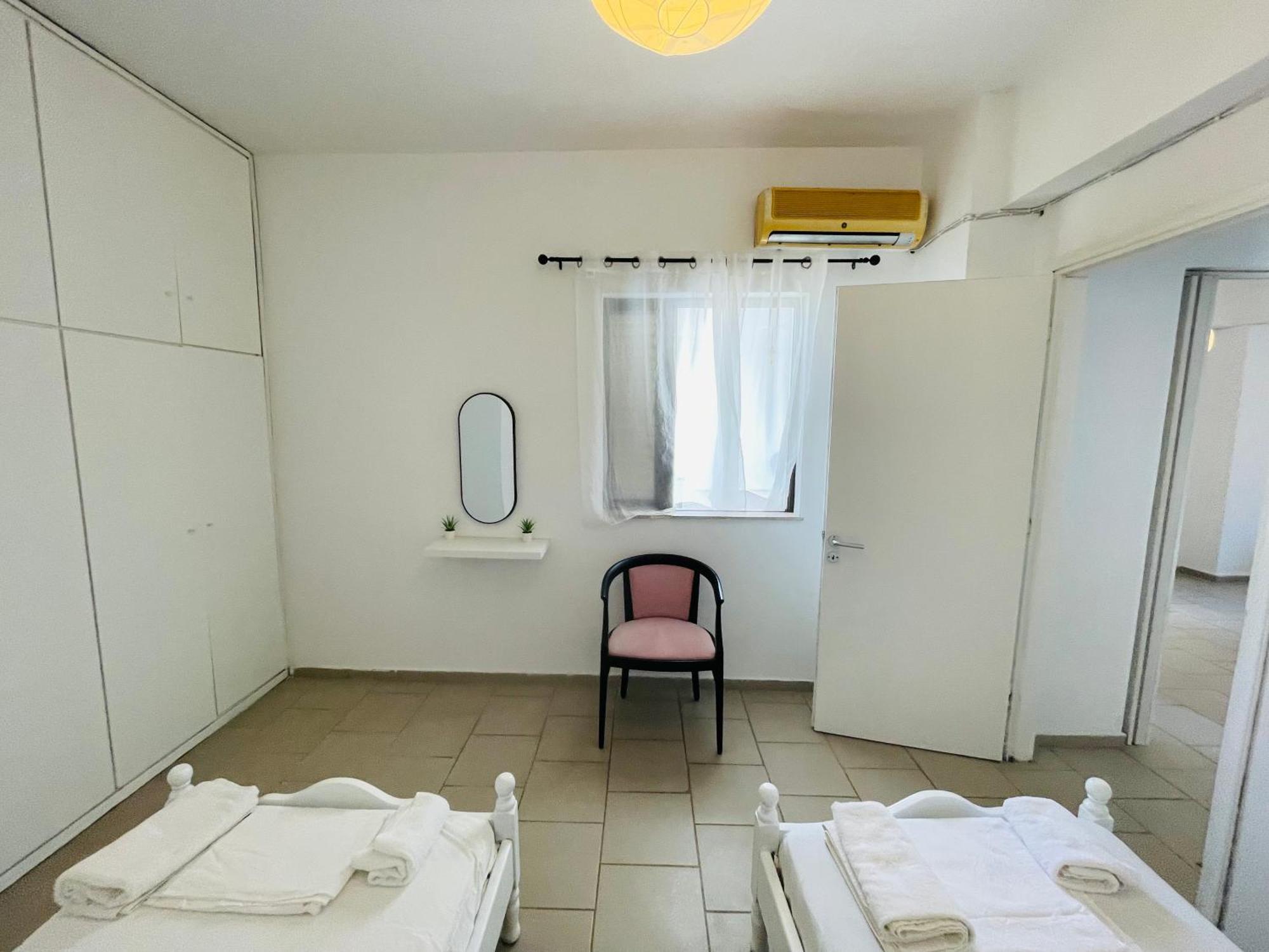 Velis apartment Akráta Buitenkant foto