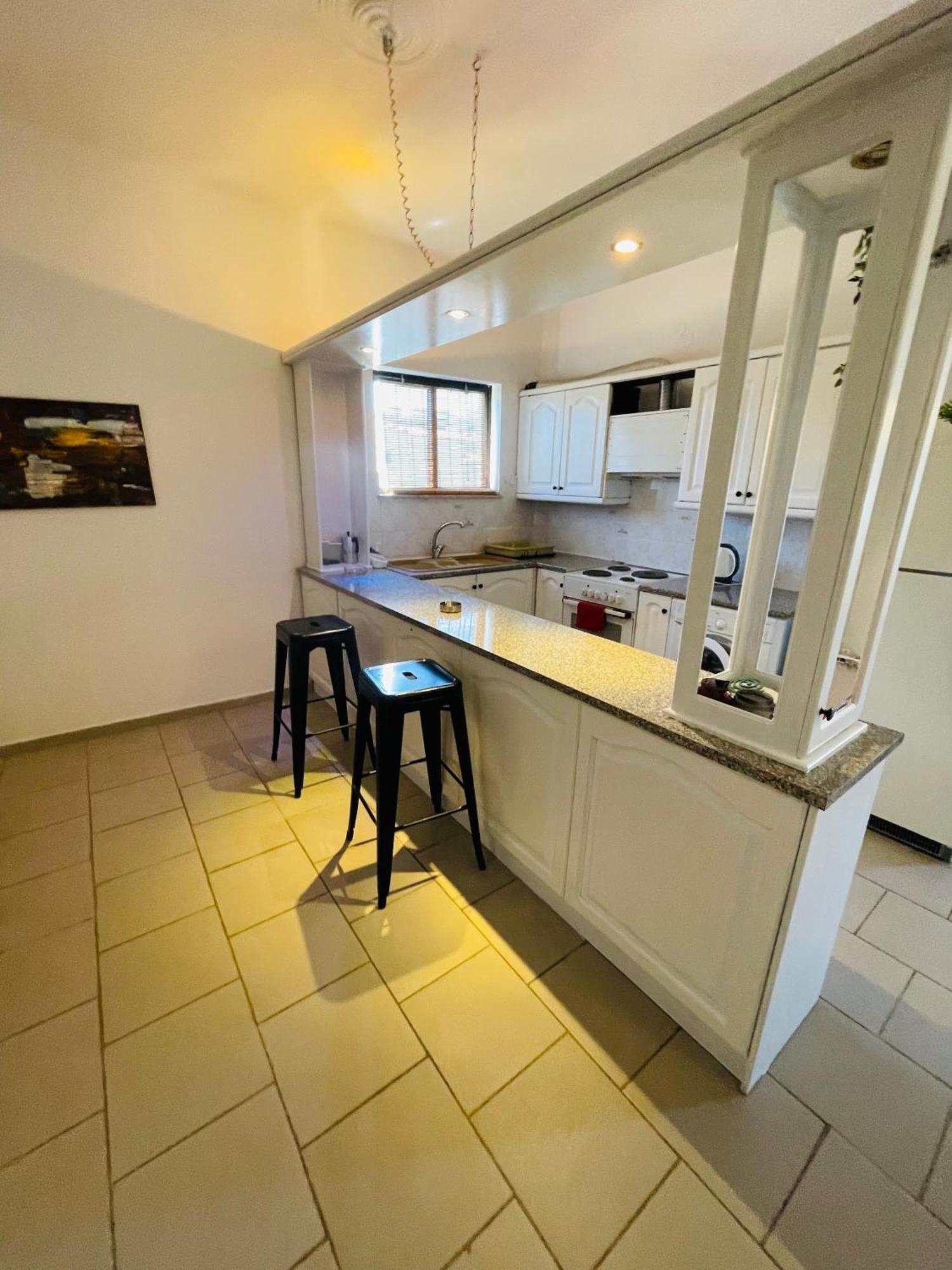 Velis apartment Akráta Buitenkant foto