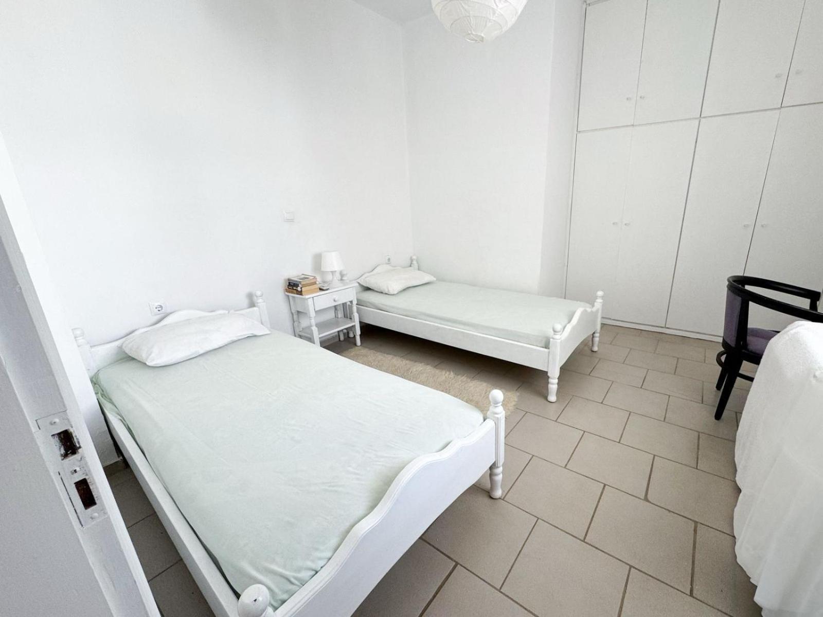 Velis apartment Akráta Buitenkant foto